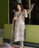 KLOSIA Women's Printed Straight Kurta and Pant with Dupatta Set - Image 4