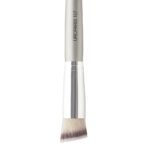 UROPARIS 107 Foundation Brush | Synthetic Bristles for Application of Cream & Powder Products | Soft Packed Bristles, Wooden Handle with Brass Accents - Silver (1 Piece) - Image 3