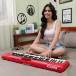 Casio CT-S200 Casiotone 61-Key Portable Keyboard (Red) - Image 5